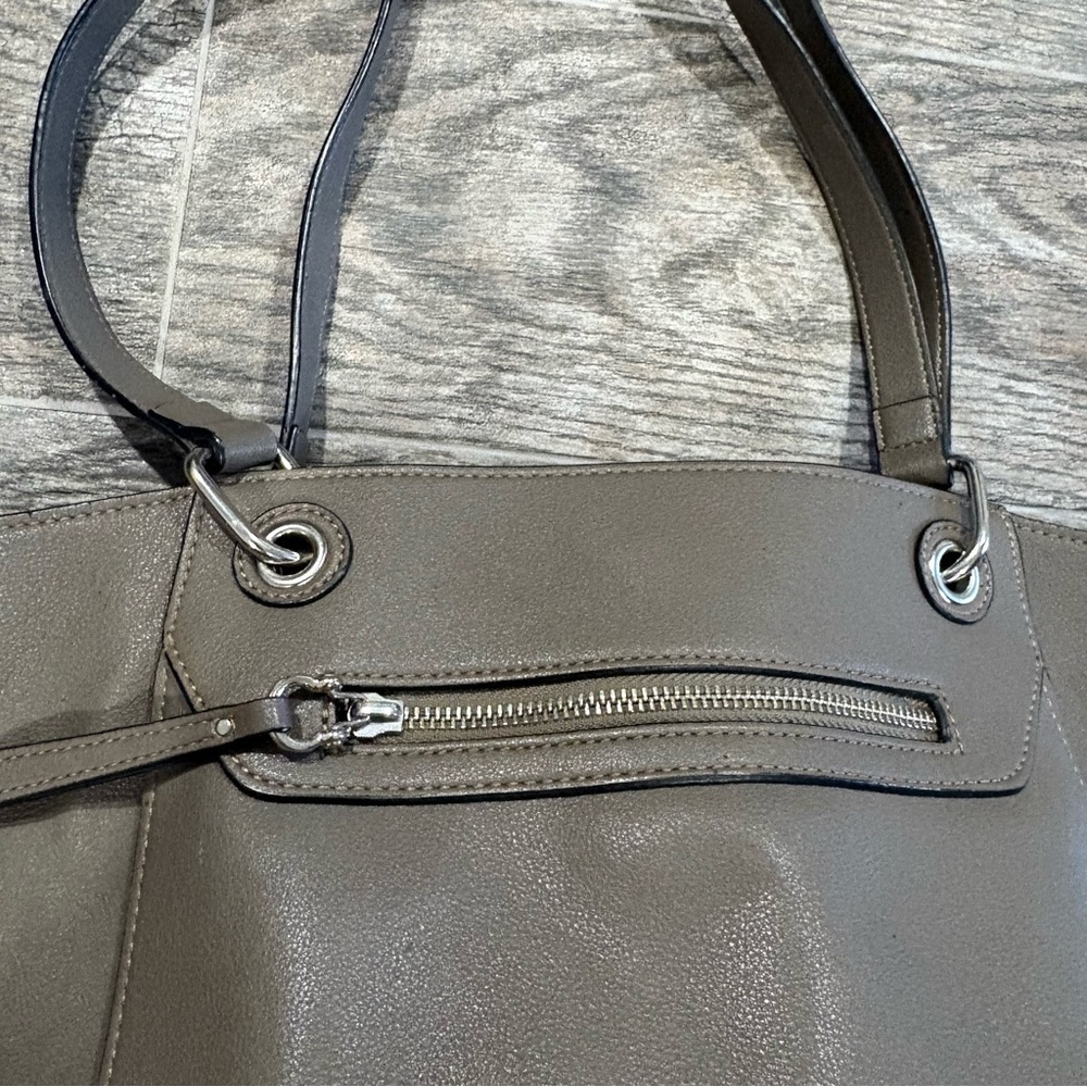 Chaps Faux Leather Brown Shoulder Bag Classic Preppy Zip - Picture 3 of 6